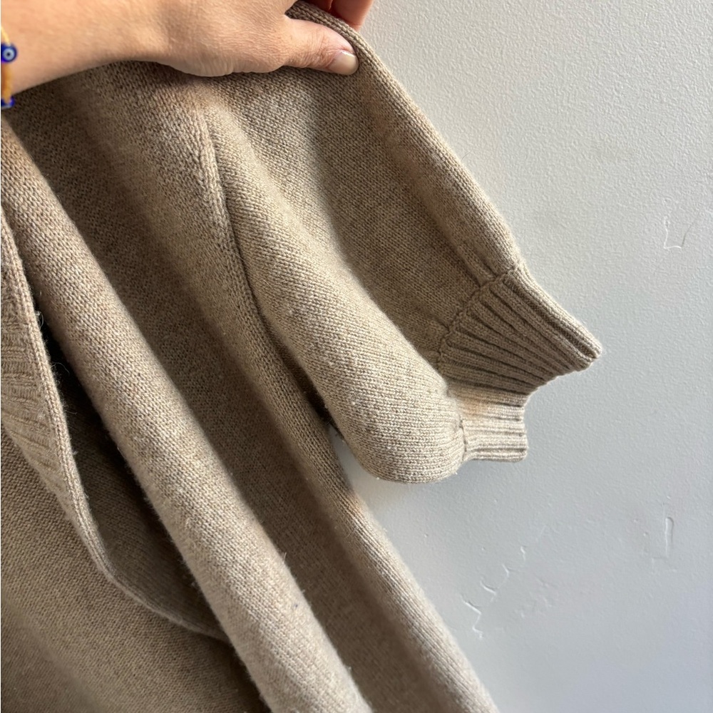 Stunning VINCE Alpaca, Wool and Cashmere Camel Short-Sleeve Cardigan Sweater (L) - Picture 9 of 10